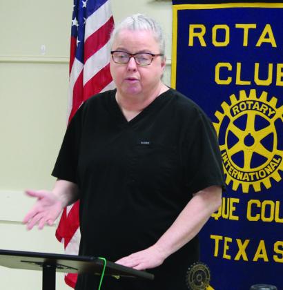 Dr. Martha O’Reilly thanks the Bosque County Rotary Club for granting her daughter Hannah a college scholarship last year during the club’s recent regular meeting at the Clifton Civic Center. Nathan Diebenow | The Clifton Record