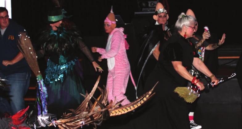 Witches, cone-heads and federal agents alike dance the night away during the annual adults-only Halloween party at the Bosque Arts Center Brook DeZavala | Meridian Tribune